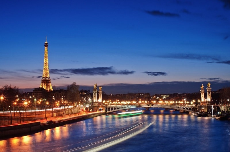 Must-See places in Paris 10
